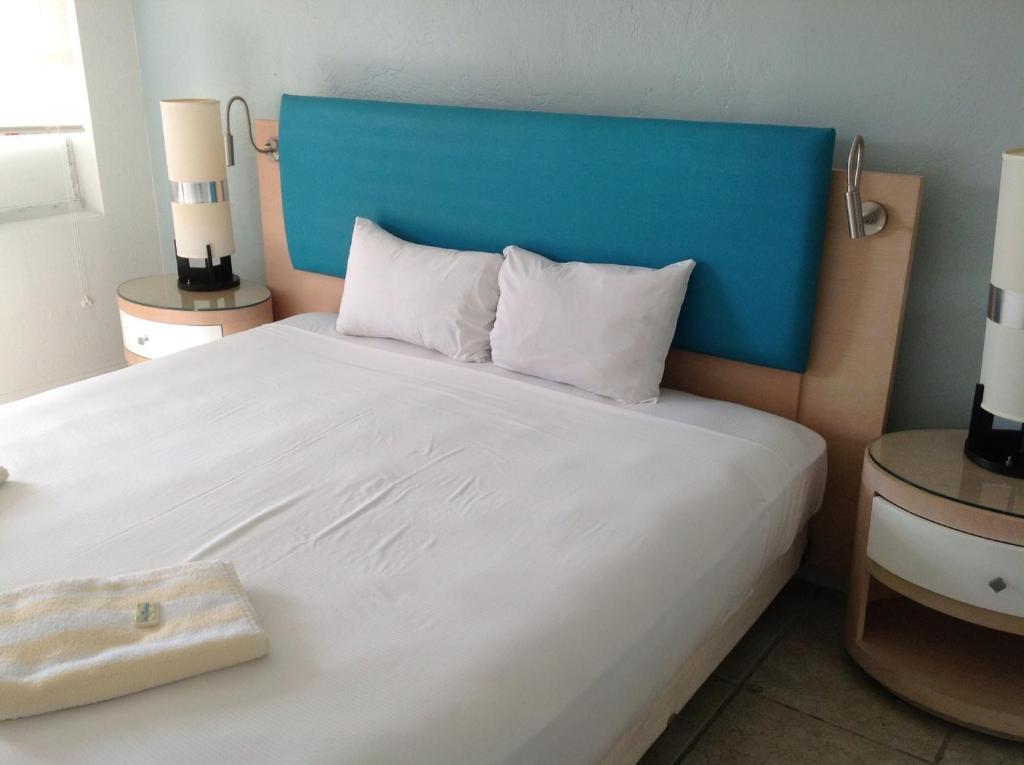 Santa Barbara South Beach Miami Beach Room photo